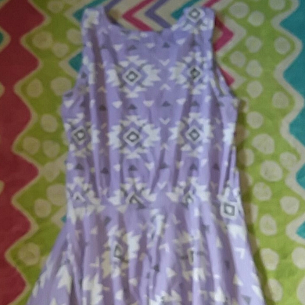 Dress - Picture 3 of 4
